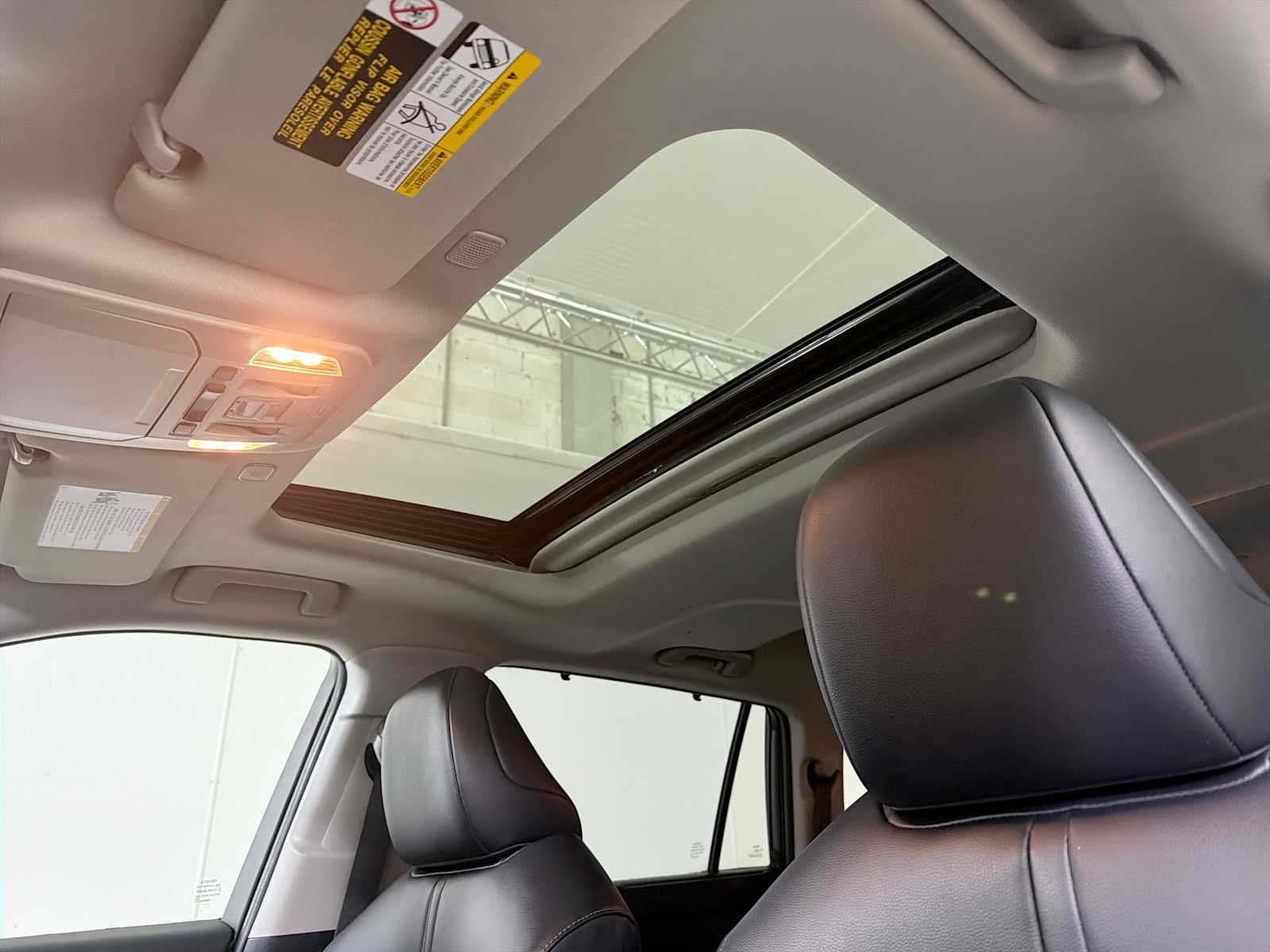 Thumbnail: 2023 Toyota Highlander - 16