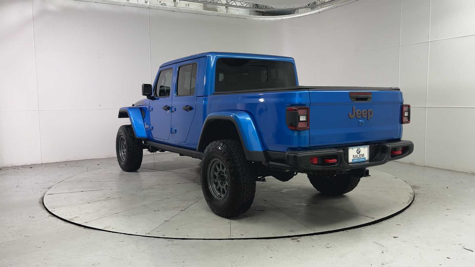 Thumbnail: 2021 Jeep Gladiator - 3