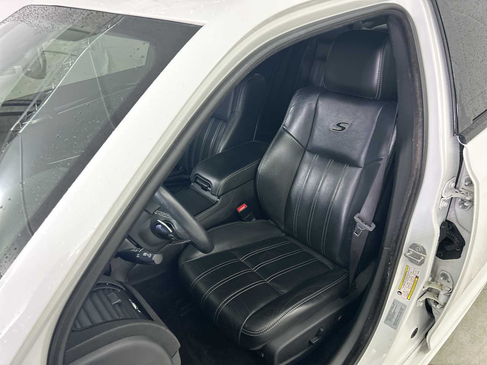 Thumbnail: 2017 Chrysler 300 - 13