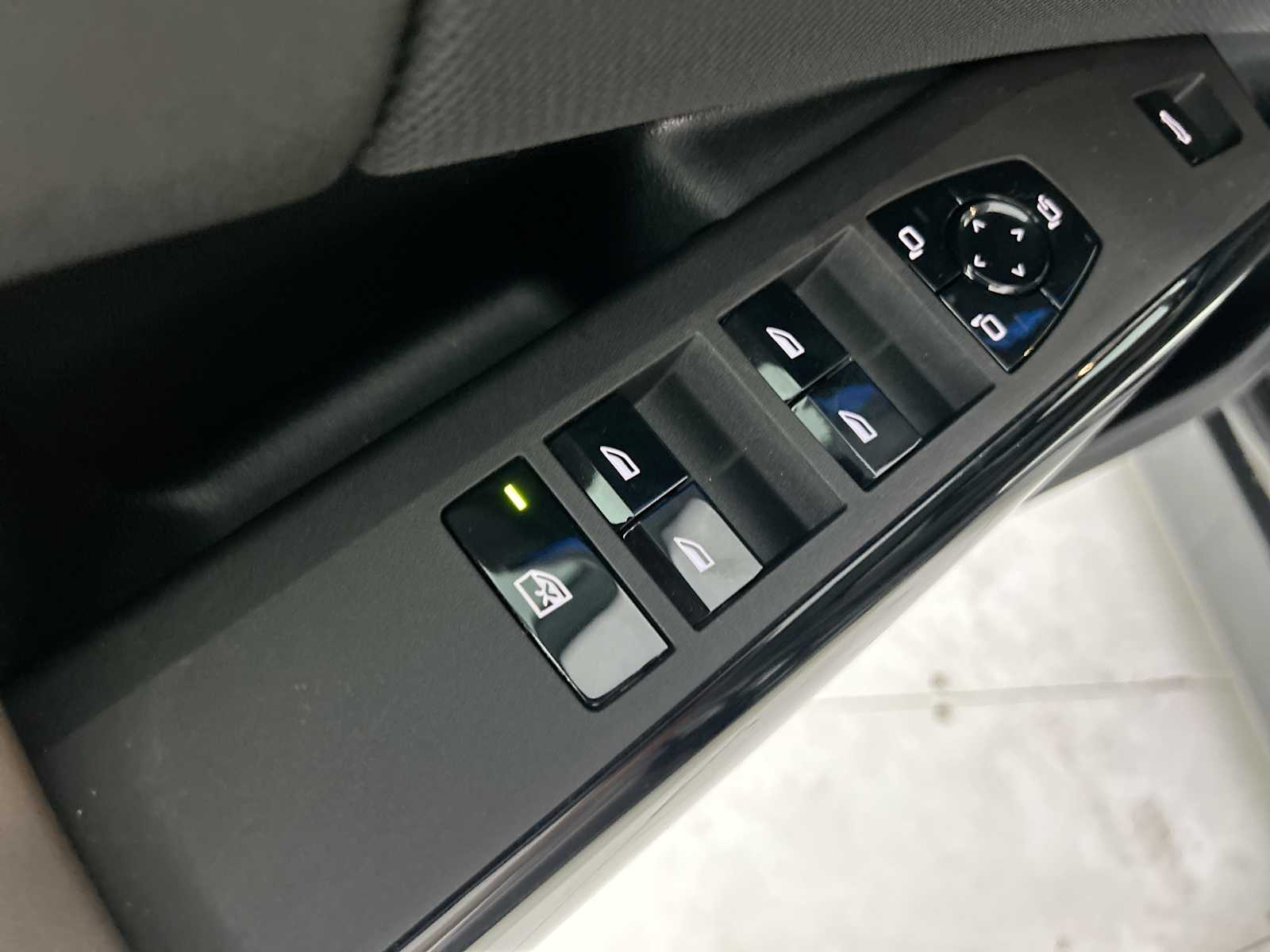 Thumbnail: 2026 BMW X3 - 15