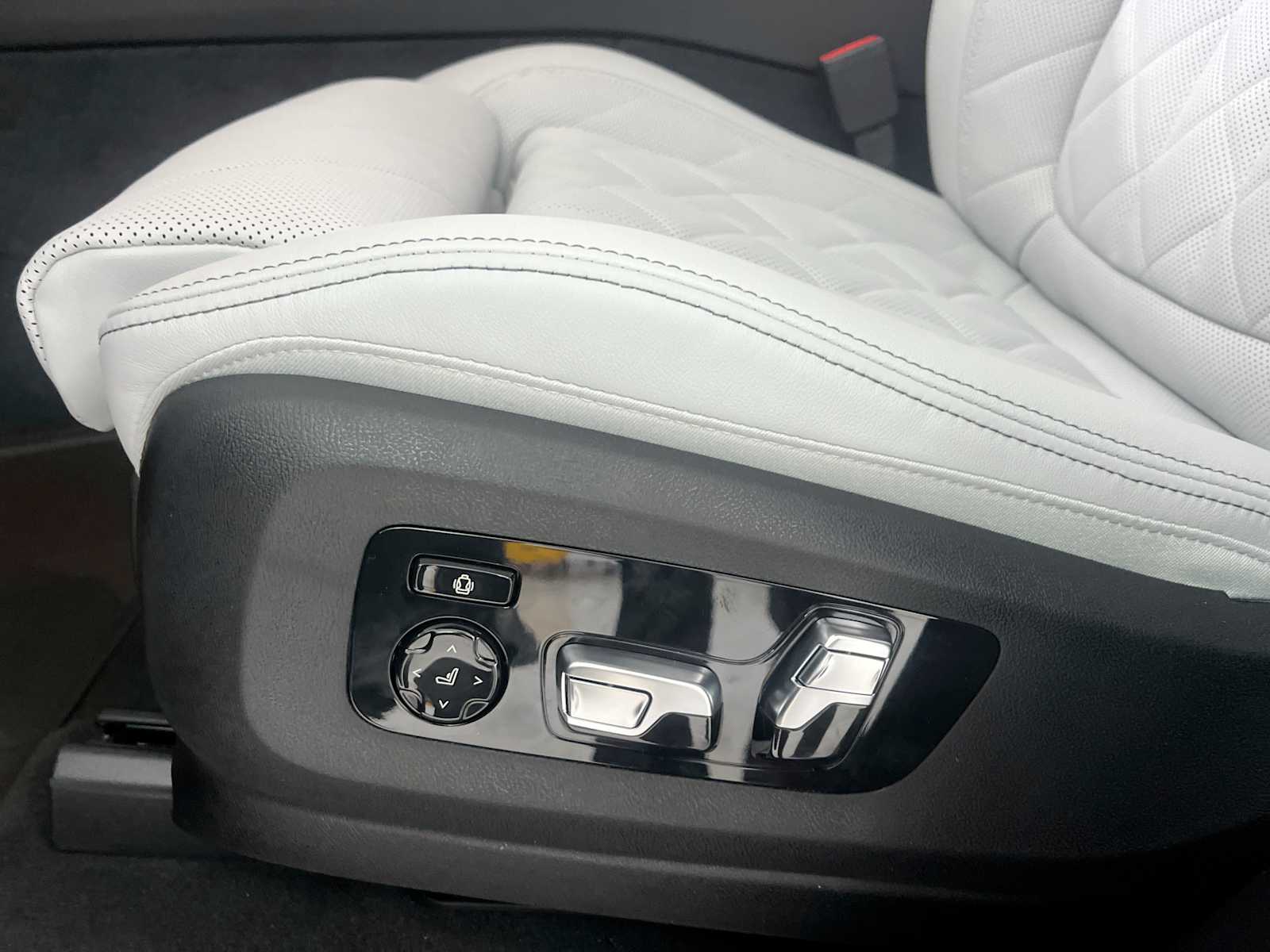 2026 BMW X5 50e - Photo 14
