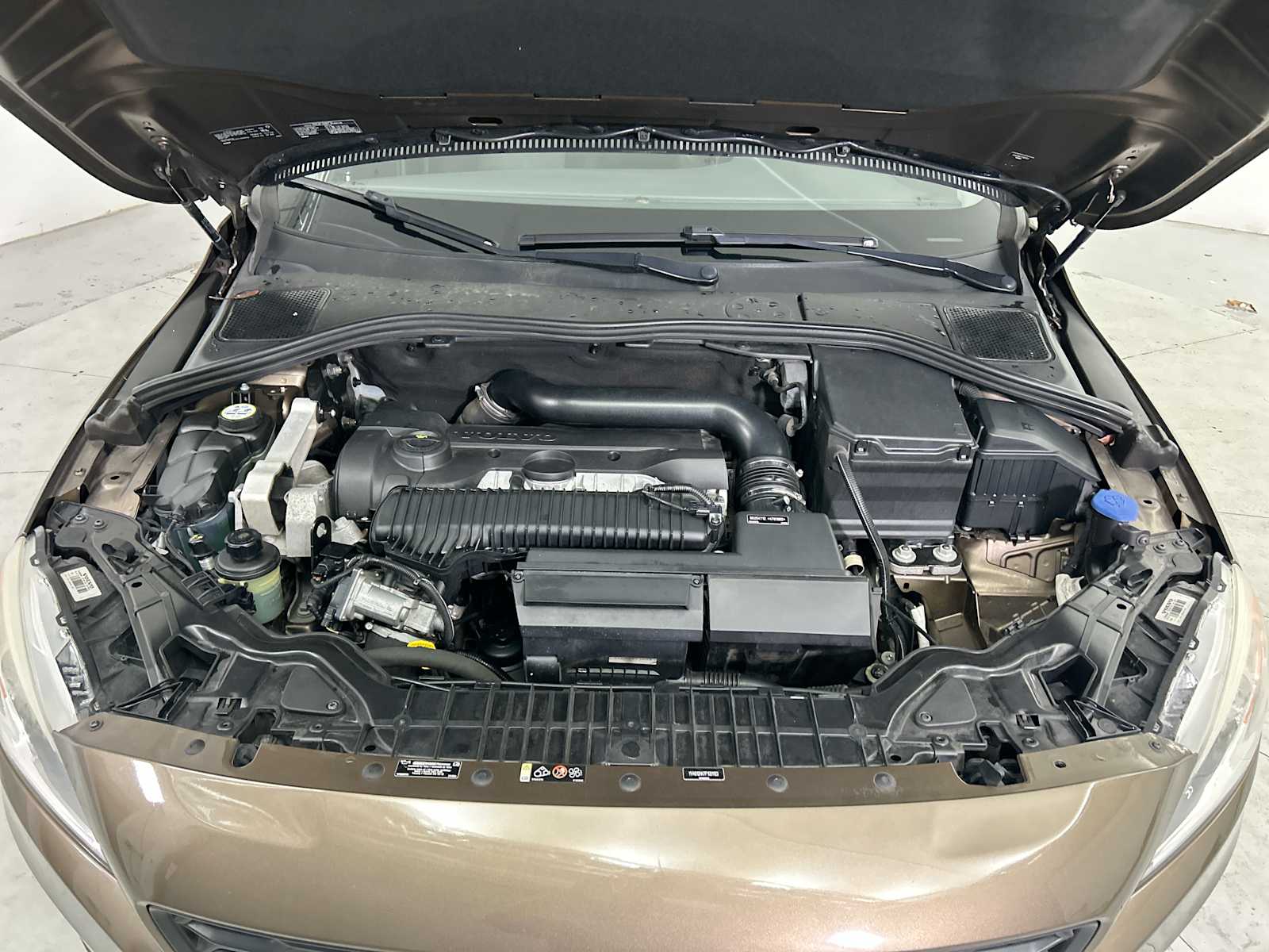 Thumbnail: 2015 Volvo S60 - 18