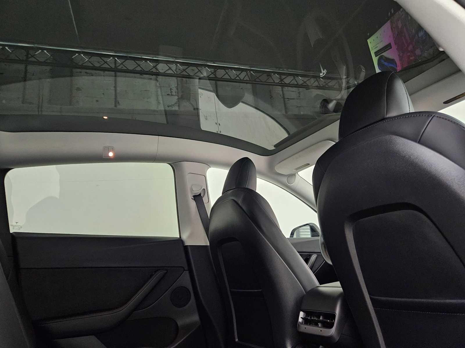 Thumbnail: 2021 Tesla Model Y - 23