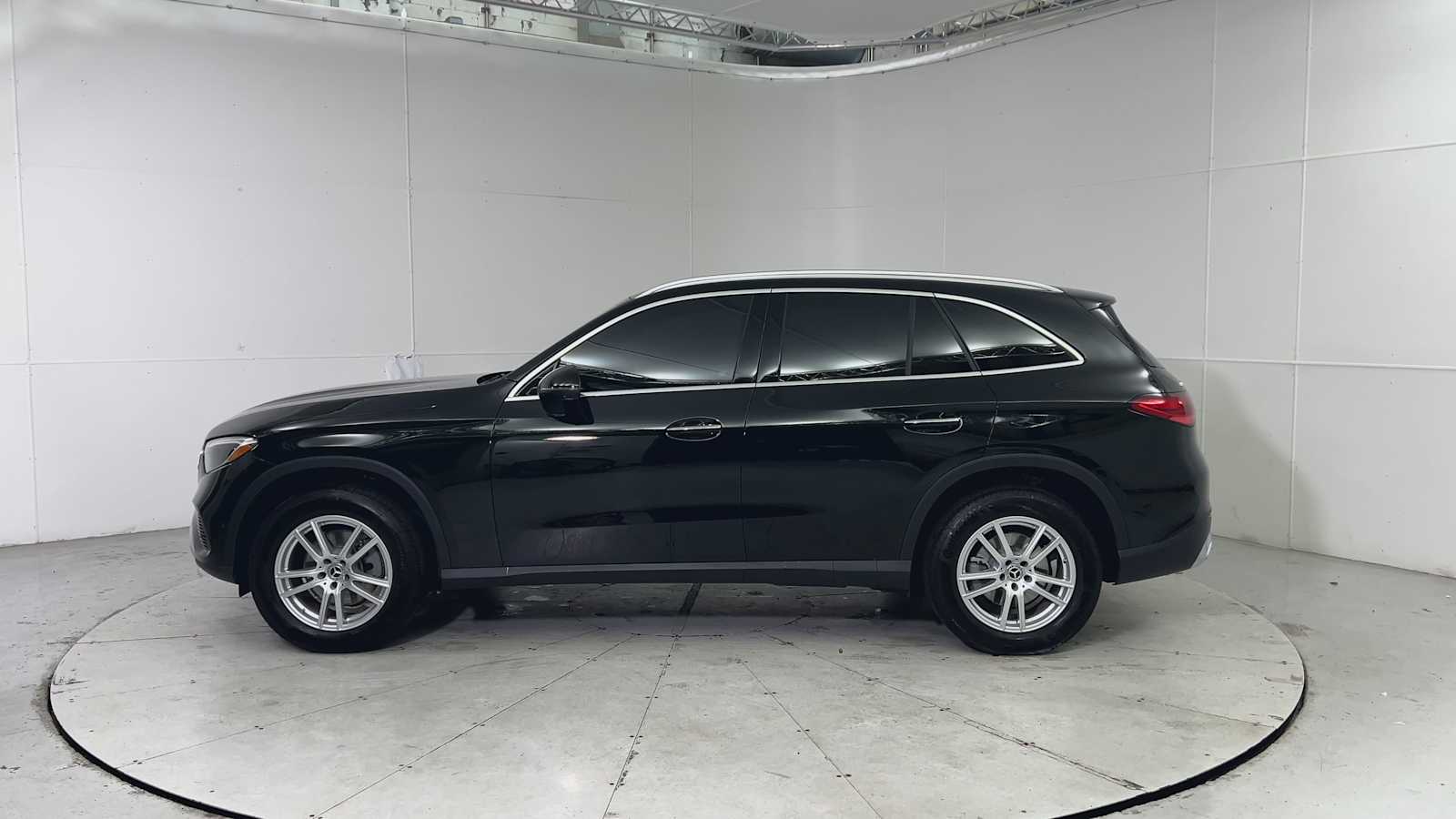 Thumbnail: 2023 Mercedes-Benz GLC - 5