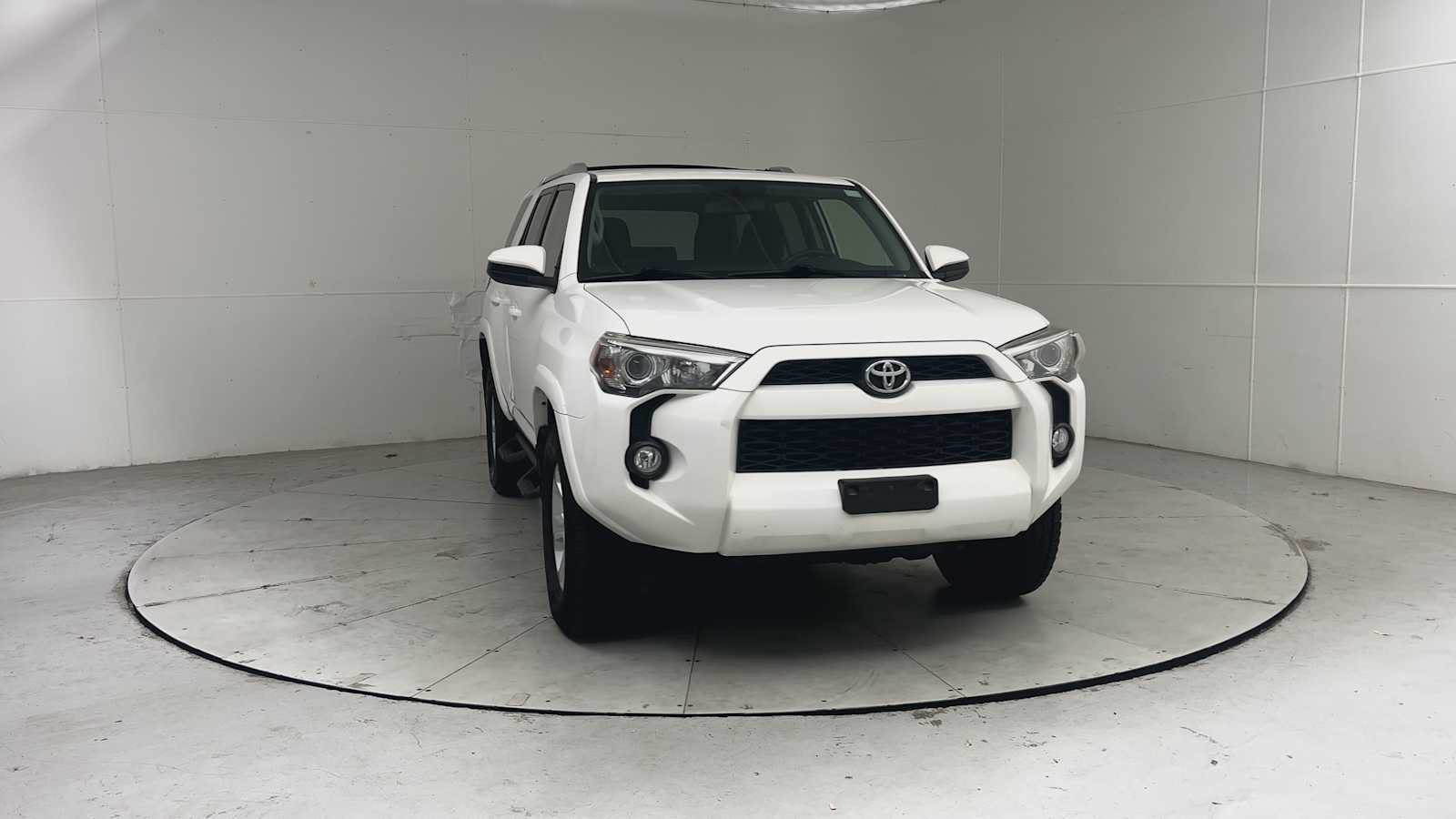 Thumbnail: 2016 Toyota 4Runner - 6