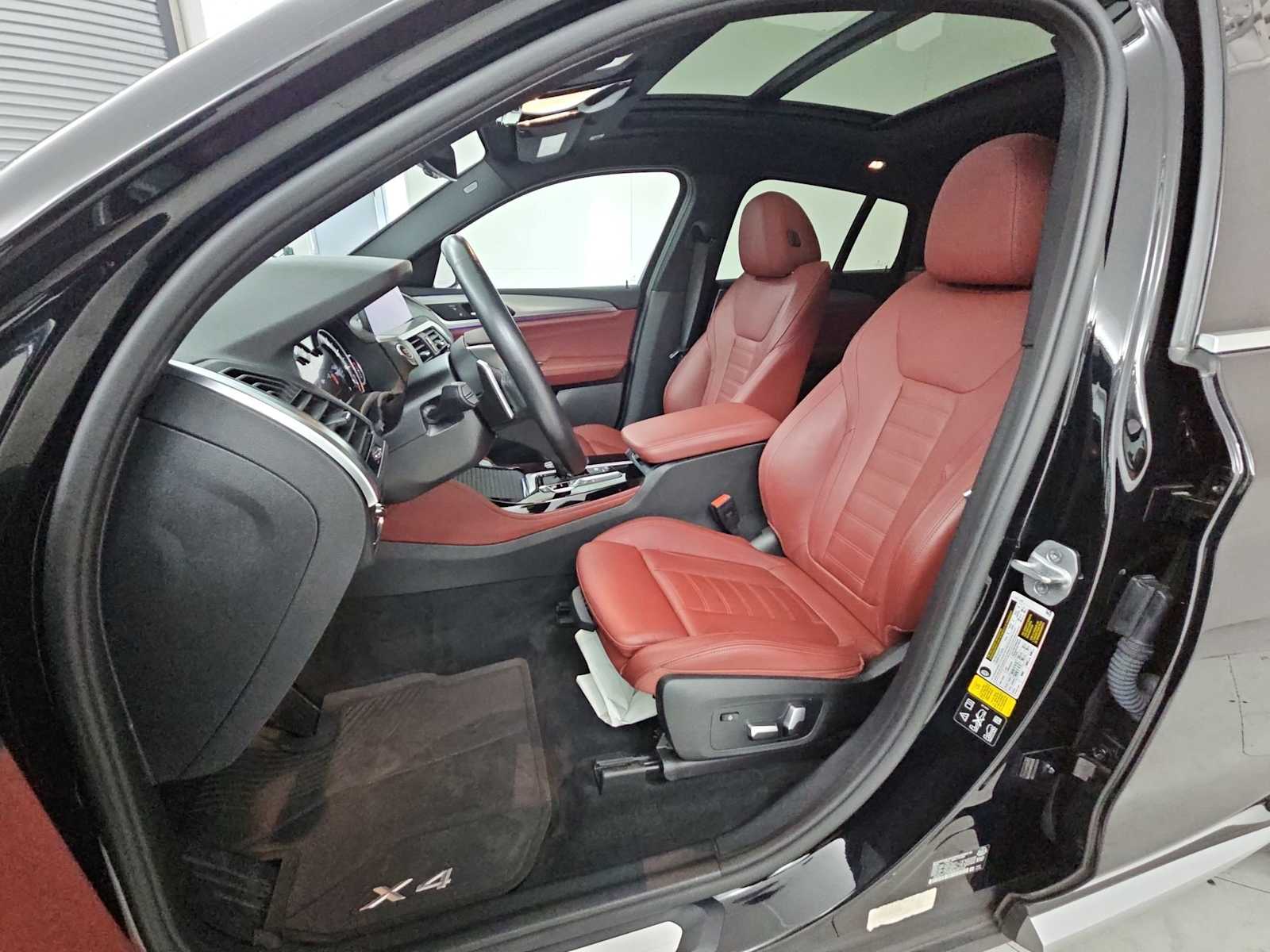 Thumbnail: 2021 BMW X4 - 15