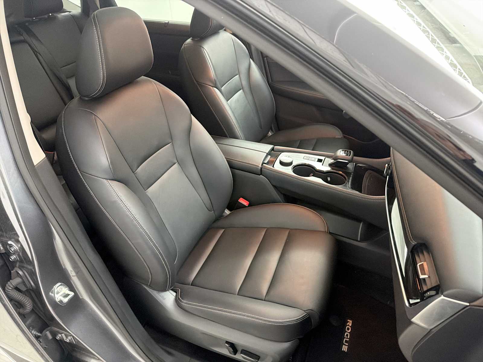 Thumbnail: 2023 Nissan Rogue - 26