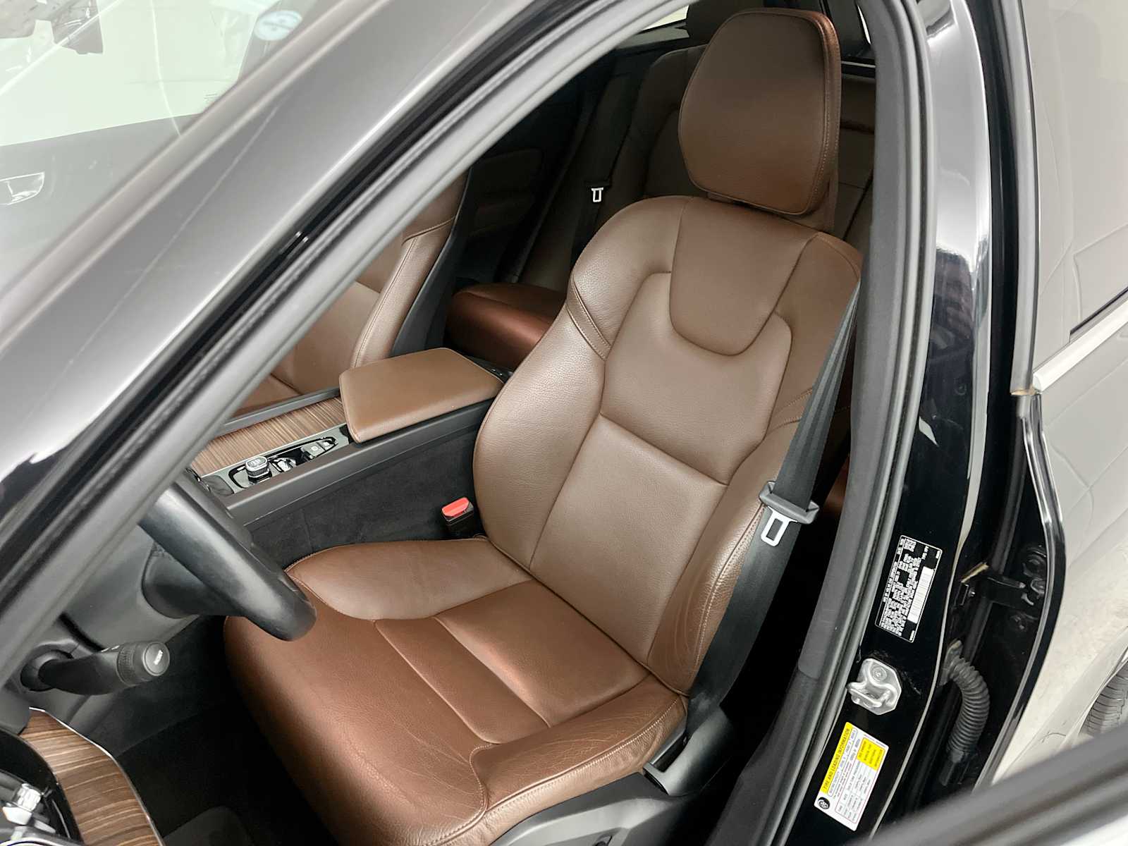 Thumbnail: 2021 Volvo XC60 - 19
