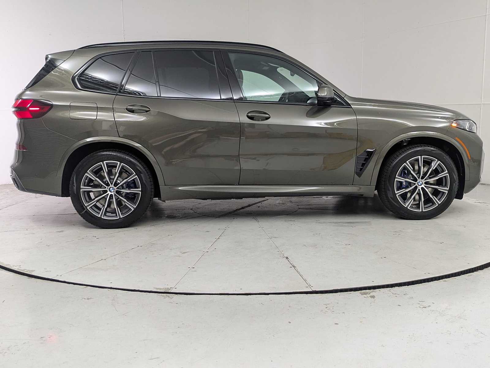 2026 BMW X5 xDrive50e 7