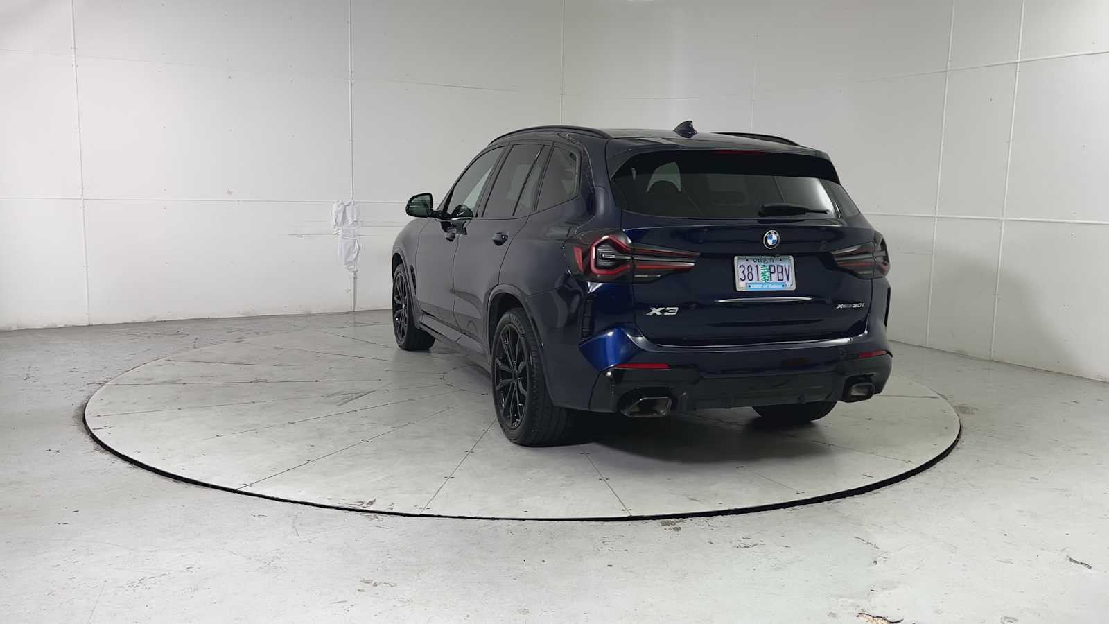 Thumbnail: 2023 BMW X3 - 3