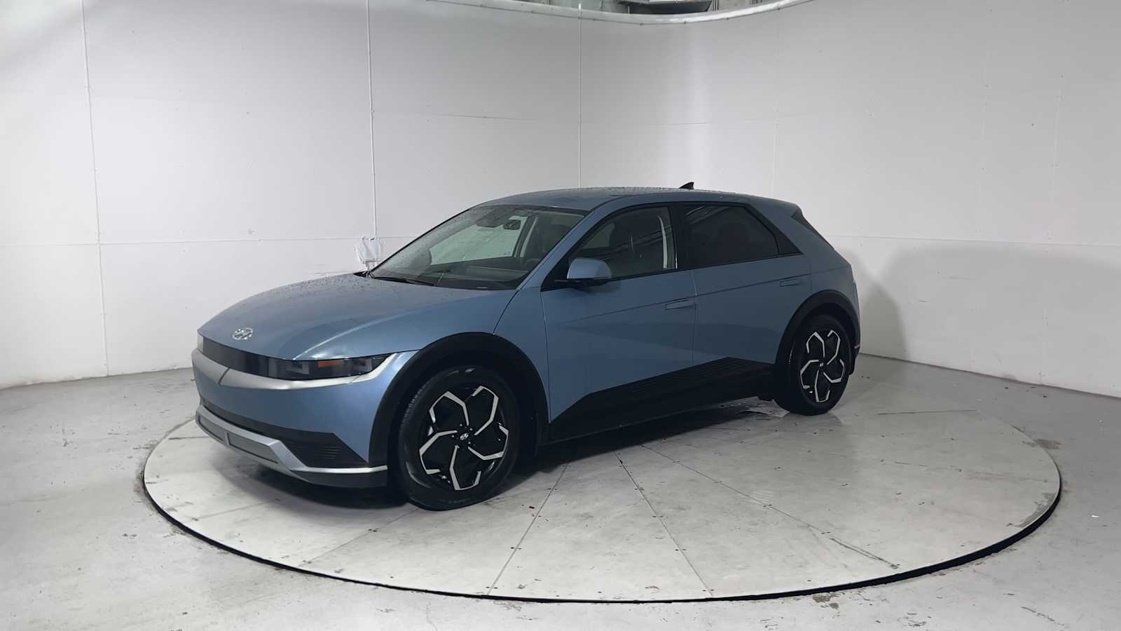 Thumbnail: 2022 Hyundai Ioniq 5 - 6