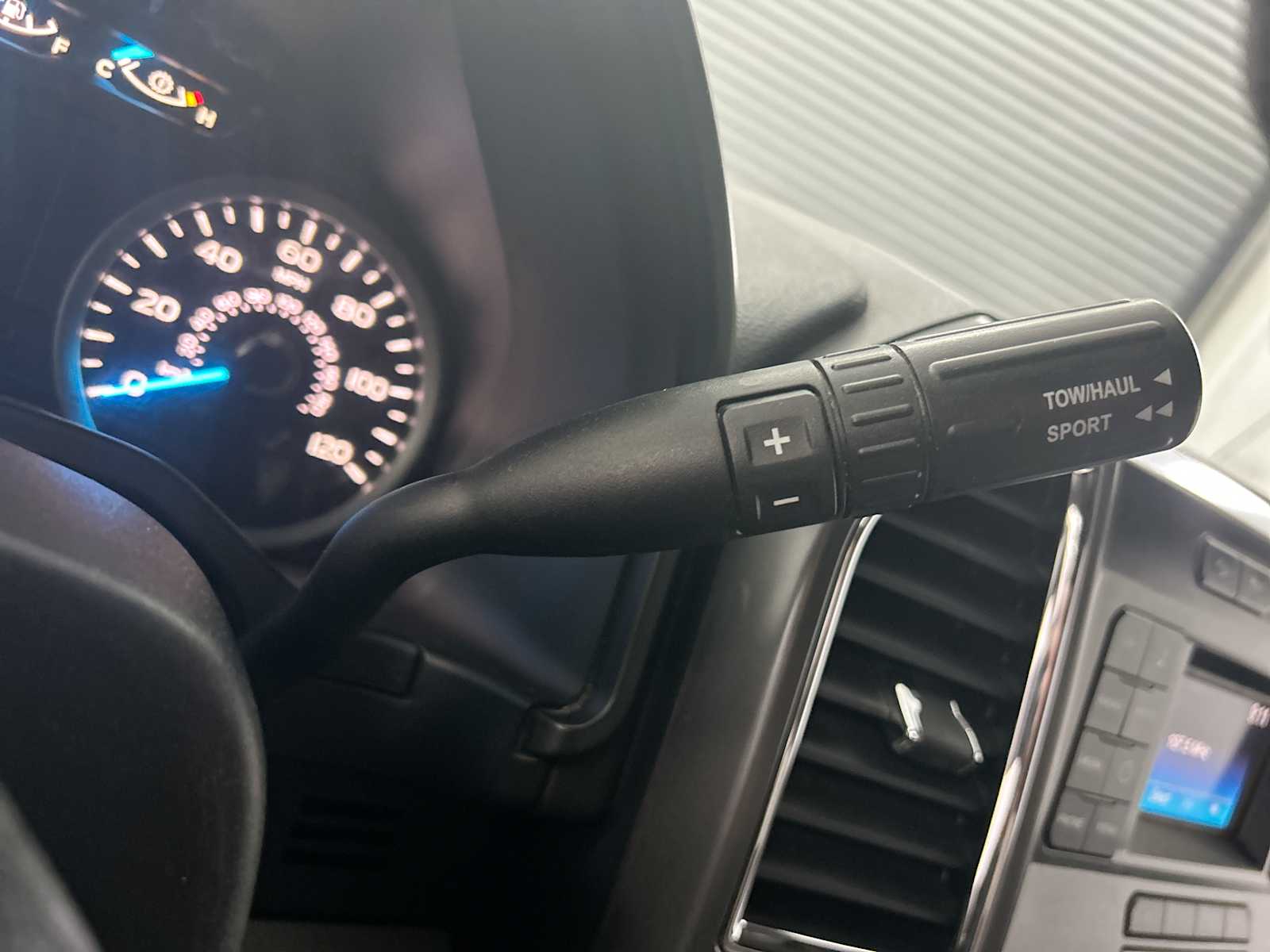 Thumbnail: 2015 Ford F-150 - 20