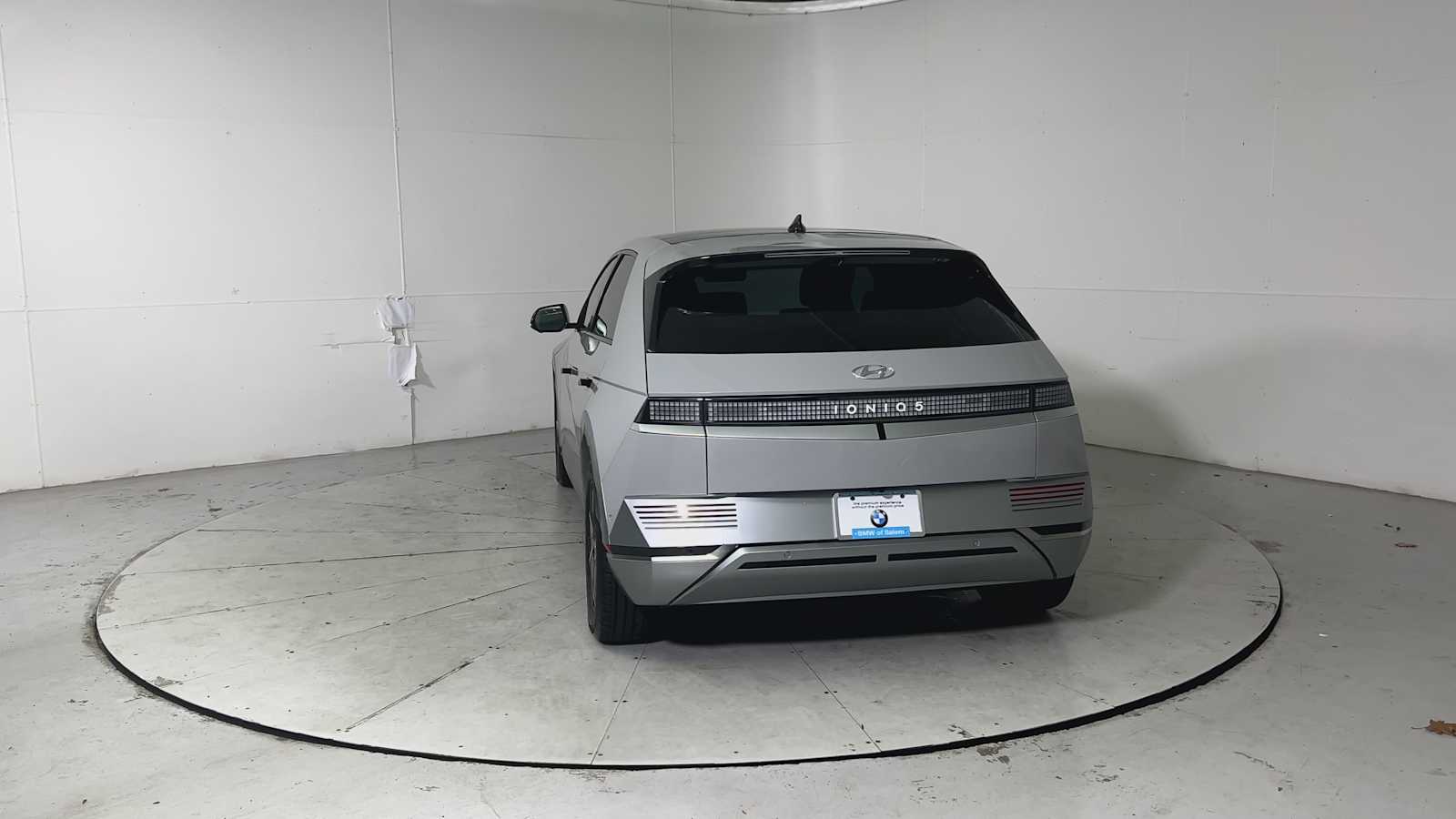 2024 Hyundai Ioniq 5 Limited photo 3