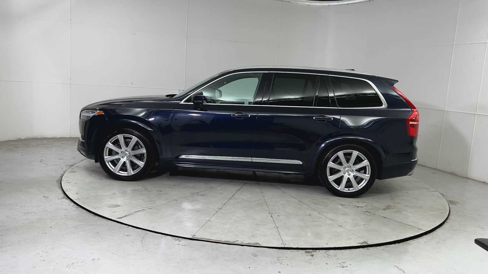 Thumbnail: 2017 Volvo XC90 - 5