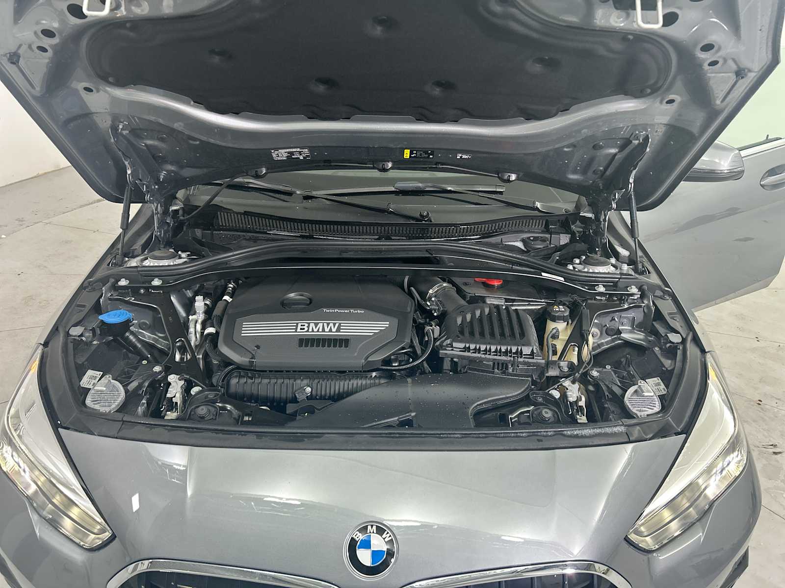 Thumbnail: 2024 BMW 2 Series - 18