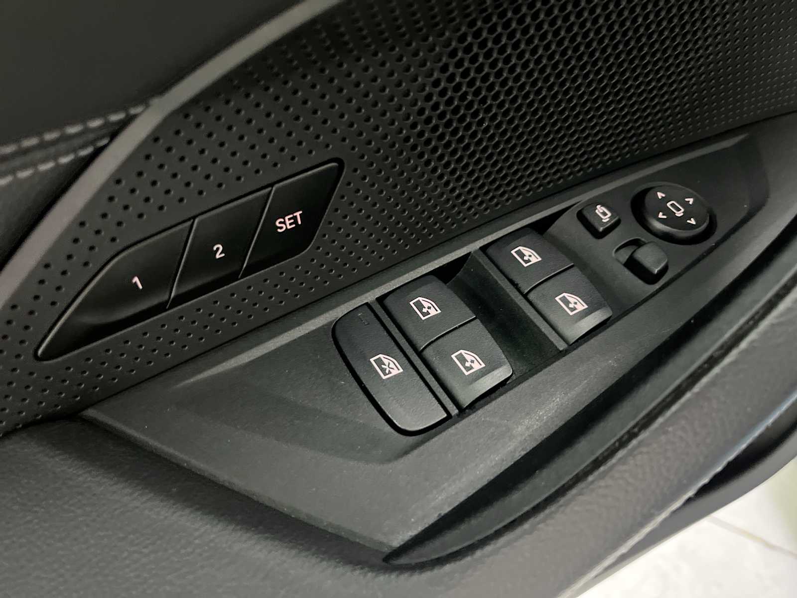 Thumbnail: 2024 BMW i4 - 21