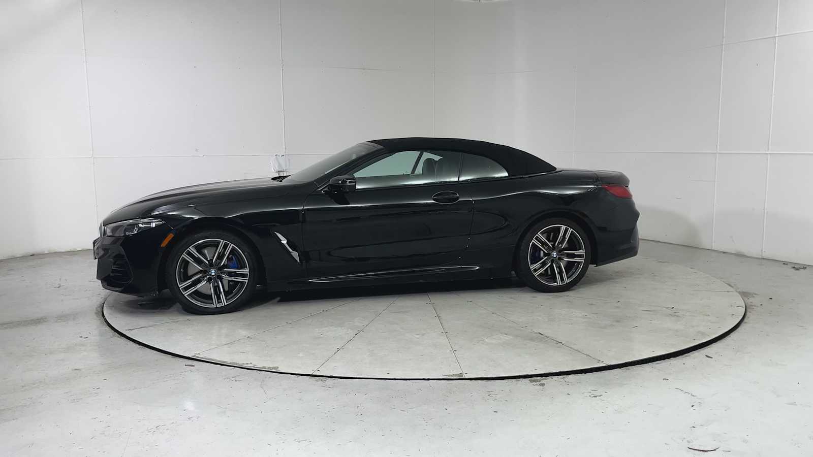 Thumbnail: 2025 BMW 8 Series - 5