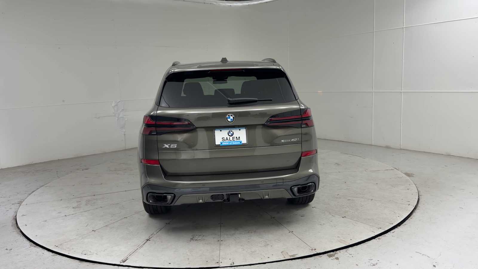 Thumbnail: 2026 BMW X5 - 3
