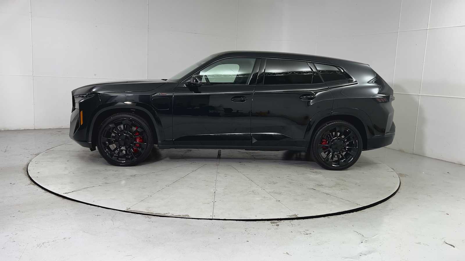 Thumbnail: 2026 BMW XM - 4