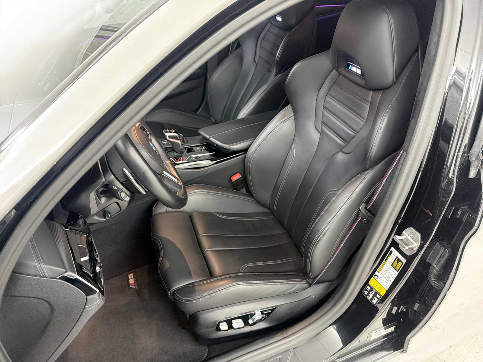 Thumbnail: 2023 BMW M5 - 13