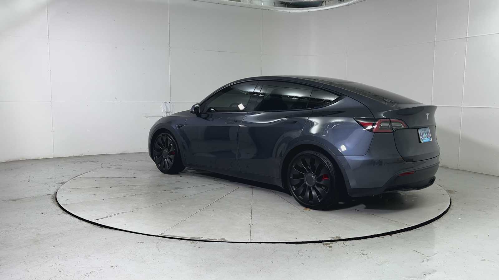 Thumbnail: 2022 Tesla Model Y - 4