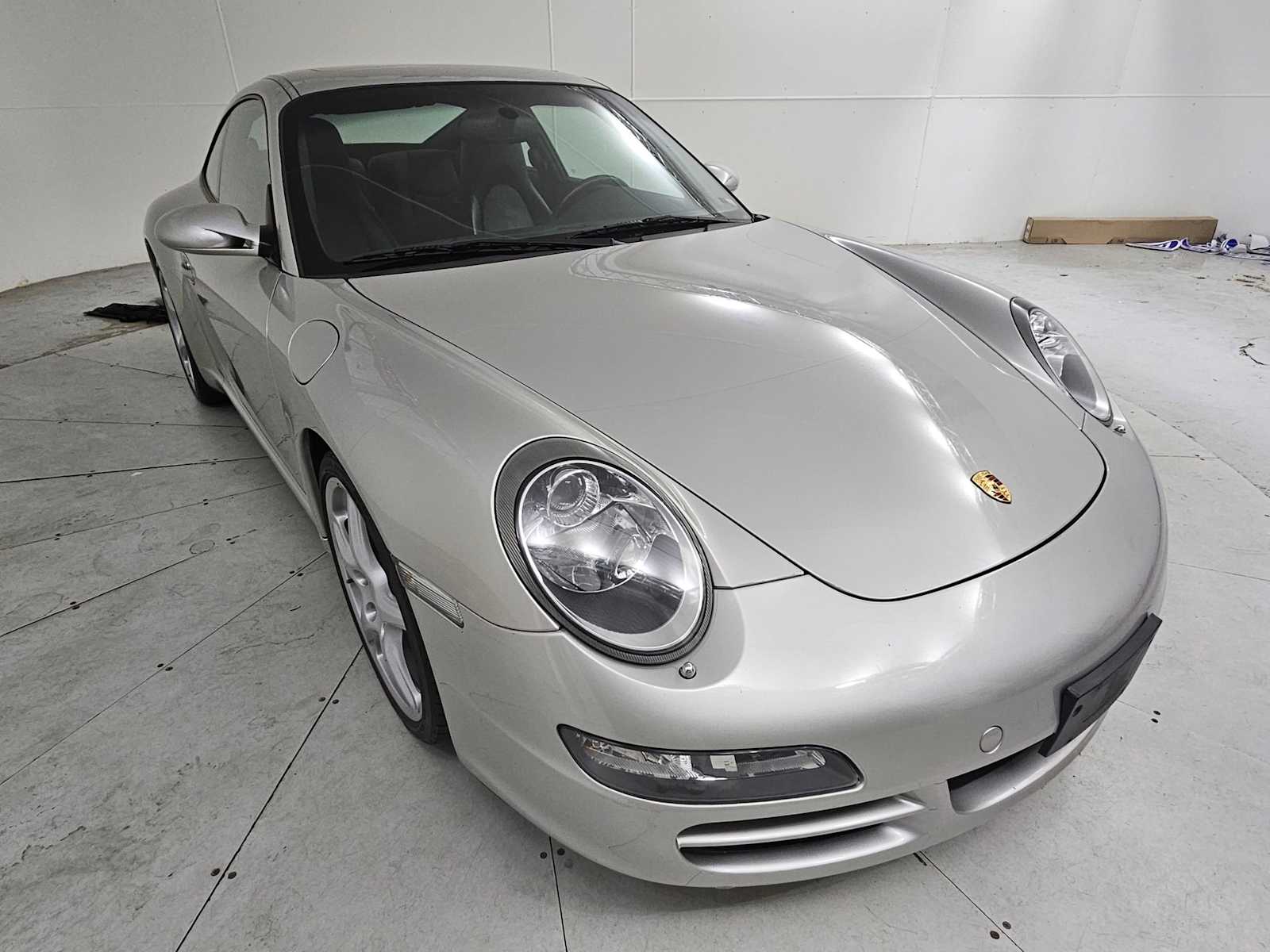 Thumbnail: 2006 Porsche 911 - 8