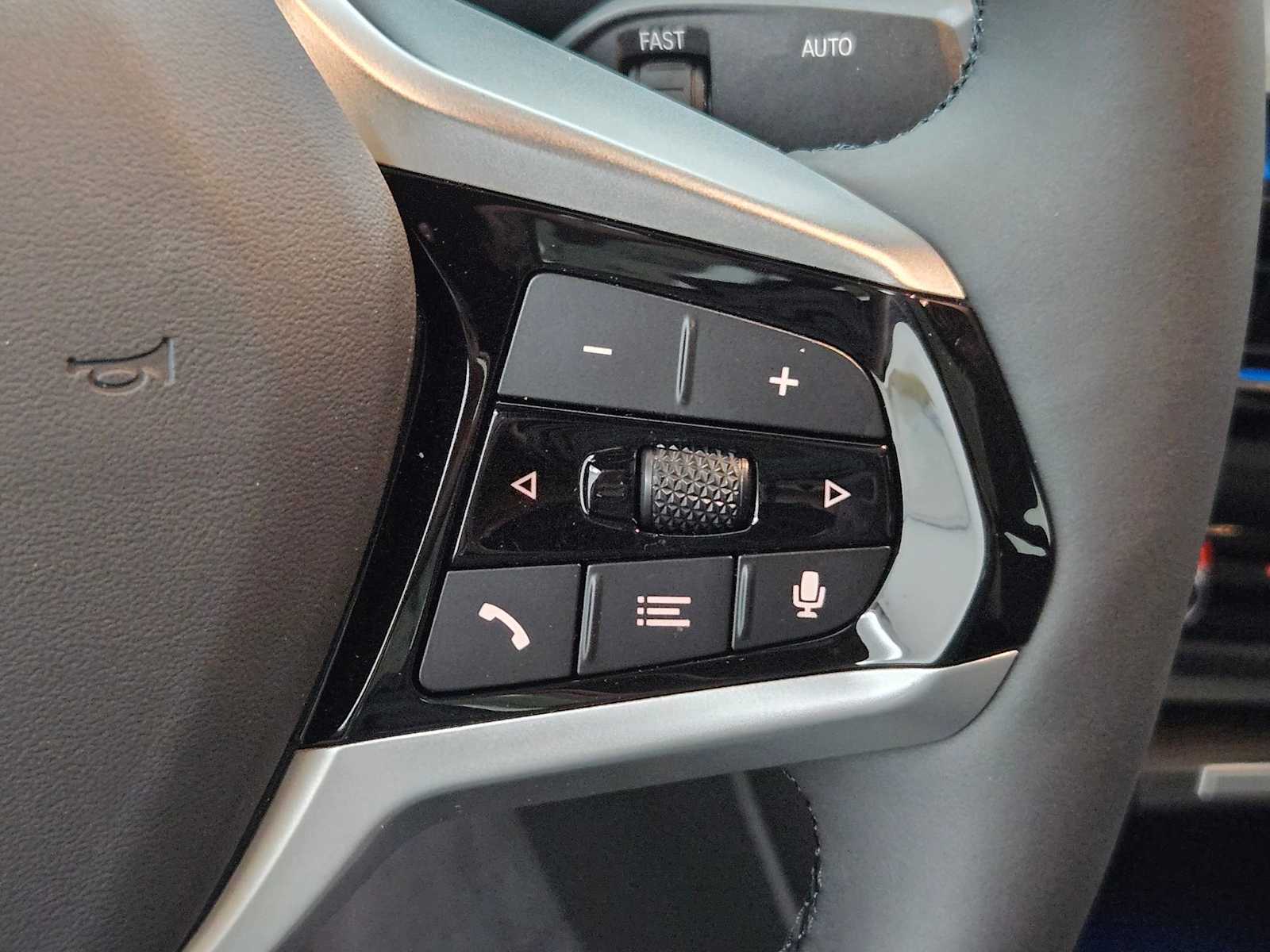 2025 BMW i4 xDrive40 26
