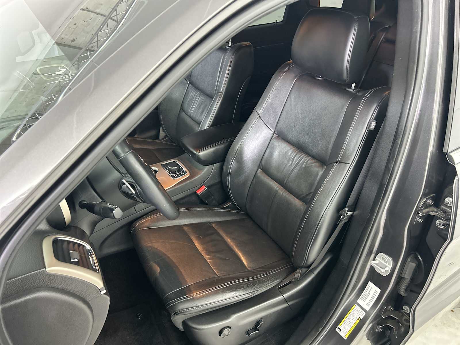 Thumbnail: 2014 Jeep Grand Cherokee - 13