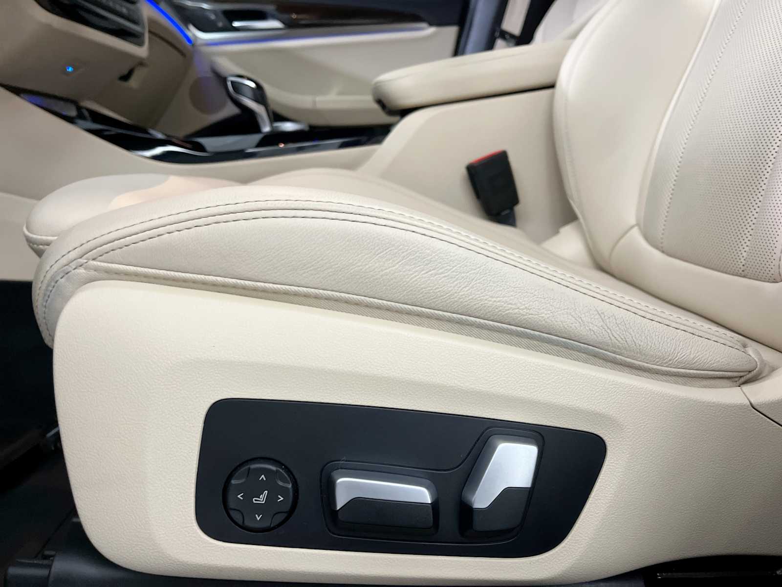 Thumbnail: 2022 BMW X3 - 14