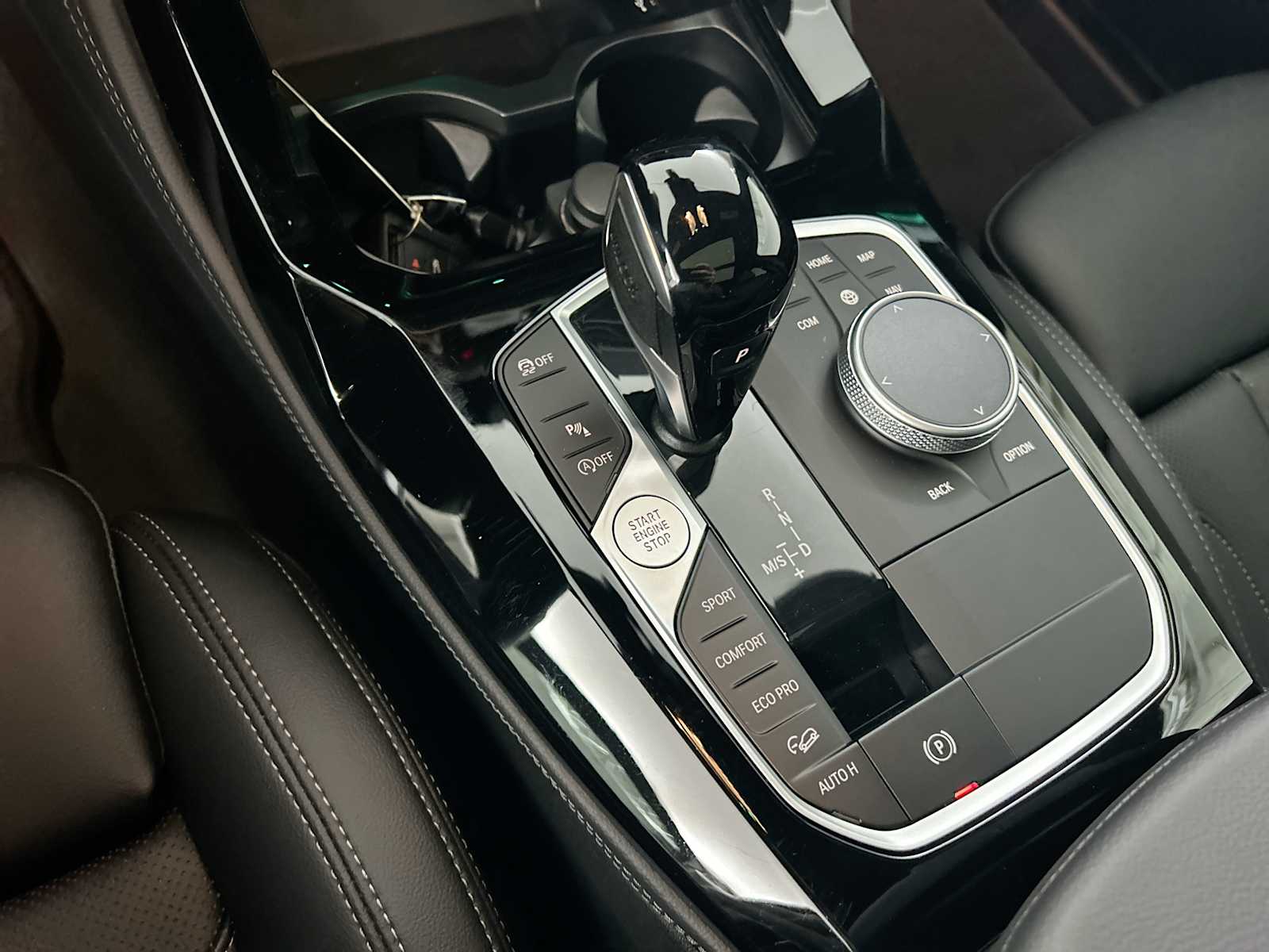 Thumbnail: 2025 BMW X4 - 22