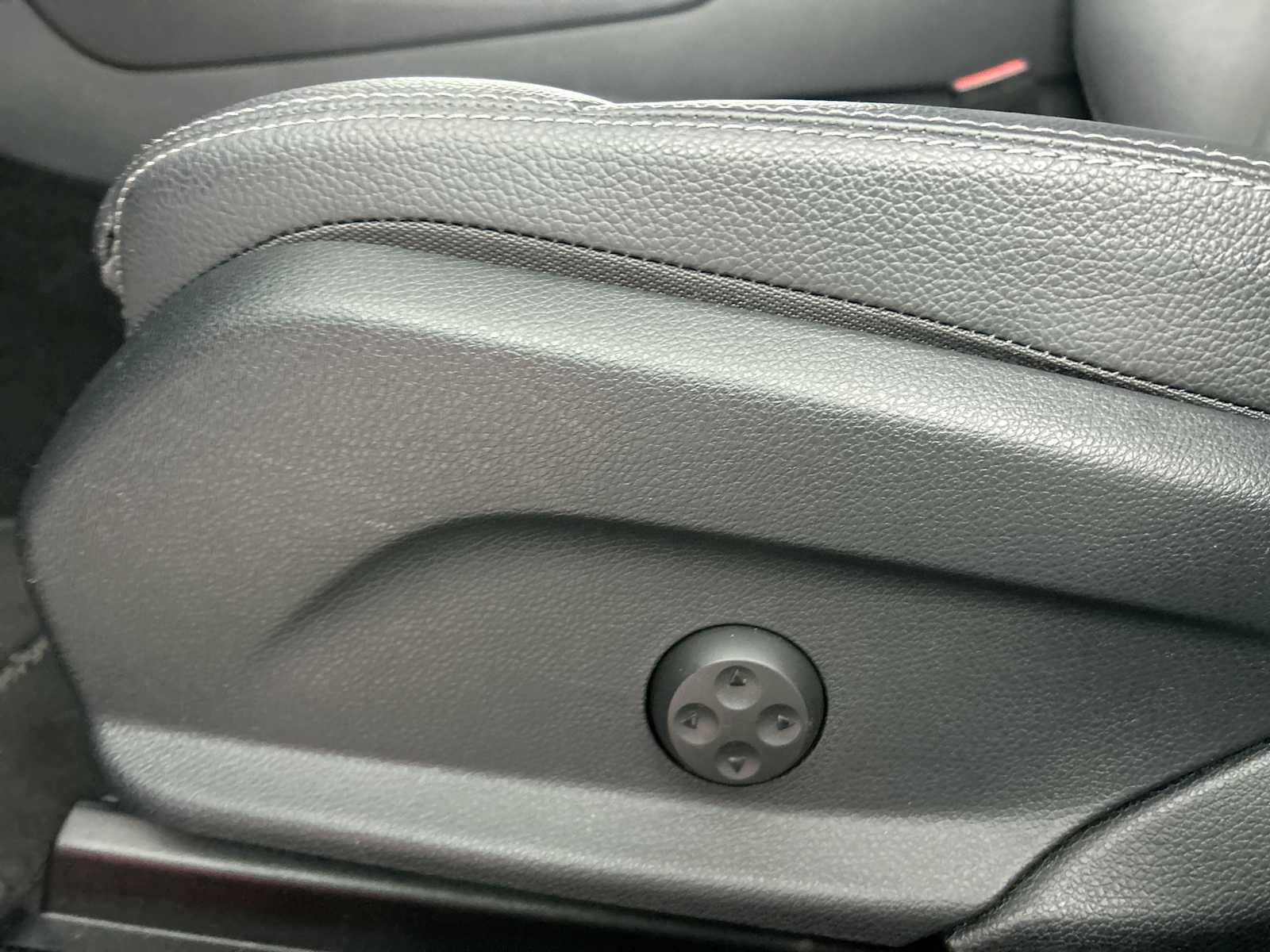 Thumbnail: 2020 Mercedes-Benz GLC - 13