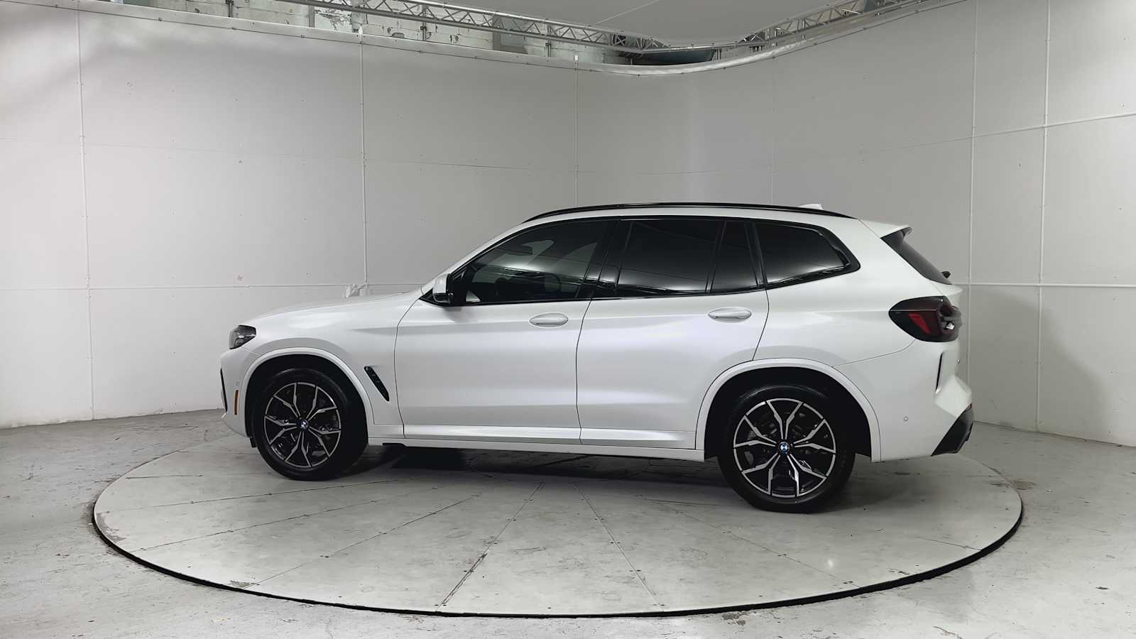 Thumbnail: 2023 BMW X3 - 4