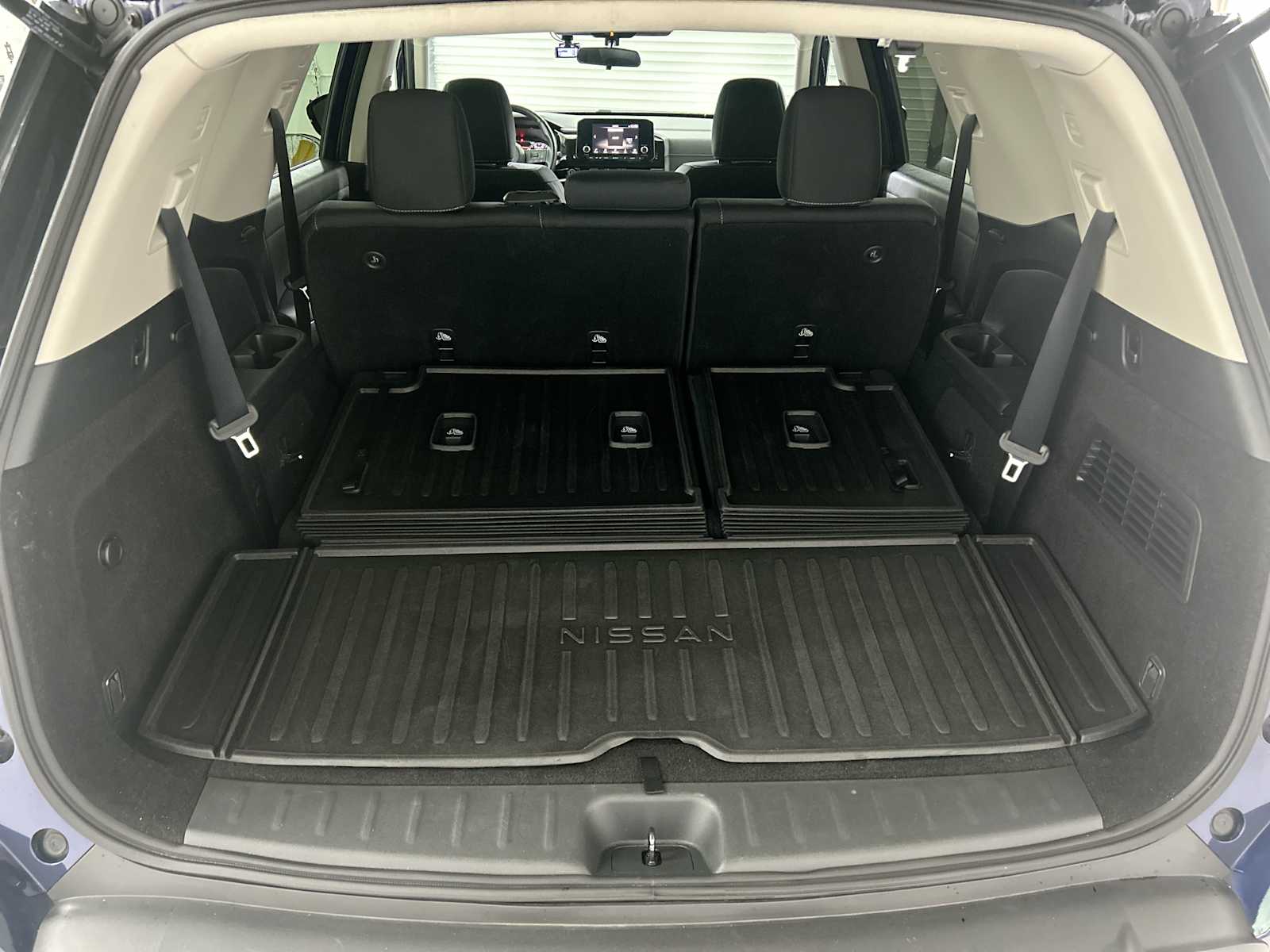 Thumbnail: 2022 Nissan Pathfinder - 19