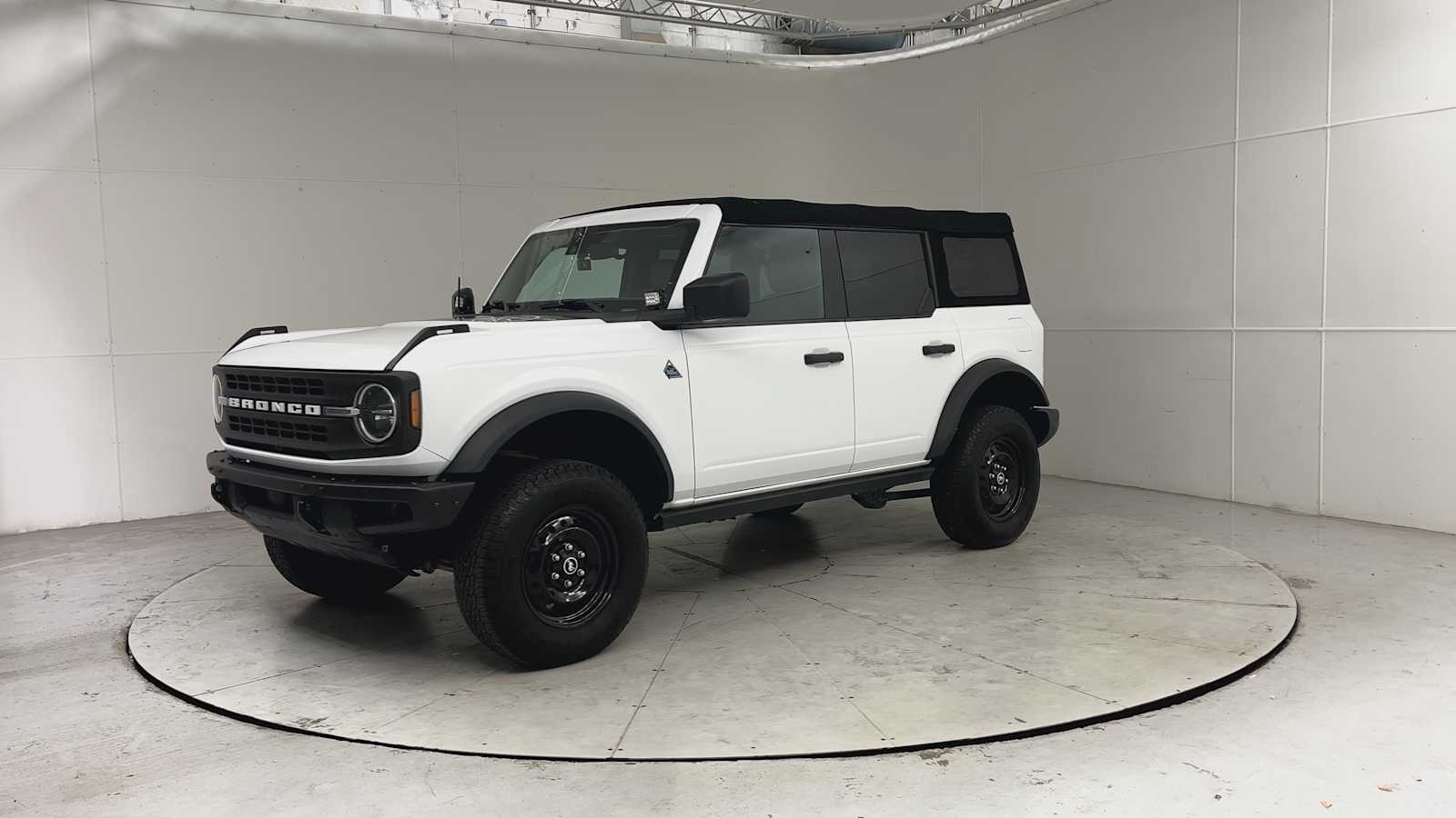 Thumbnail: 2022 Ford Bronco - 6