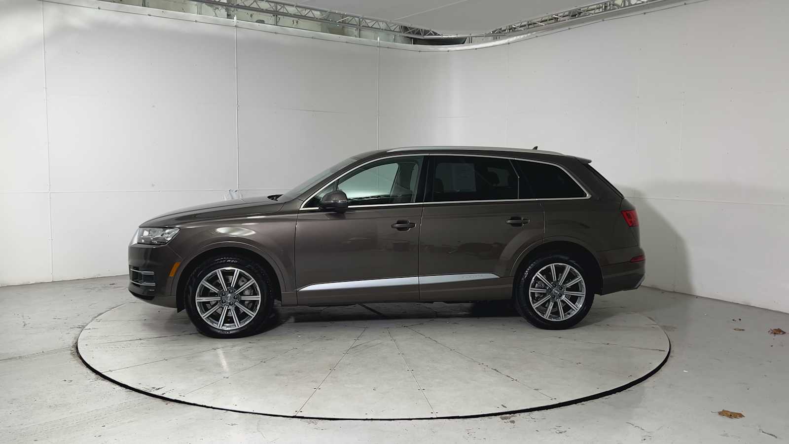 Thumbnail: 2018 Audi Q7 - 6