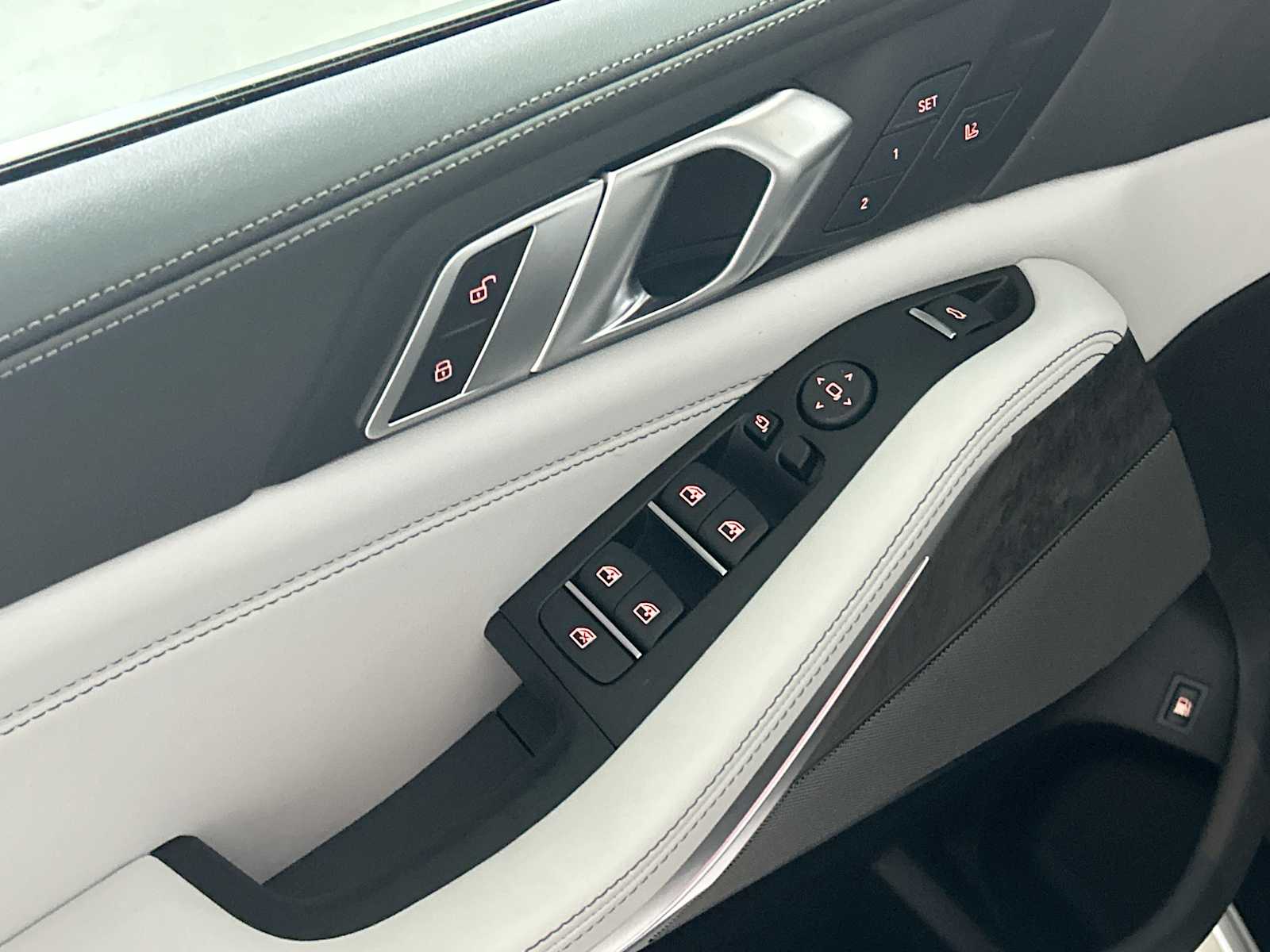 Thumbnail: 2026 BMW X5 - 15