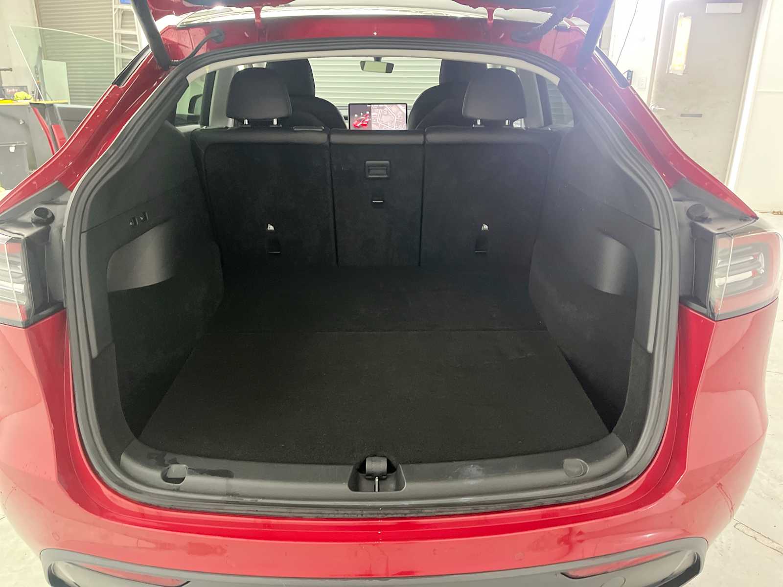 Thumbnail: 2022 Tesla Model Y - 20