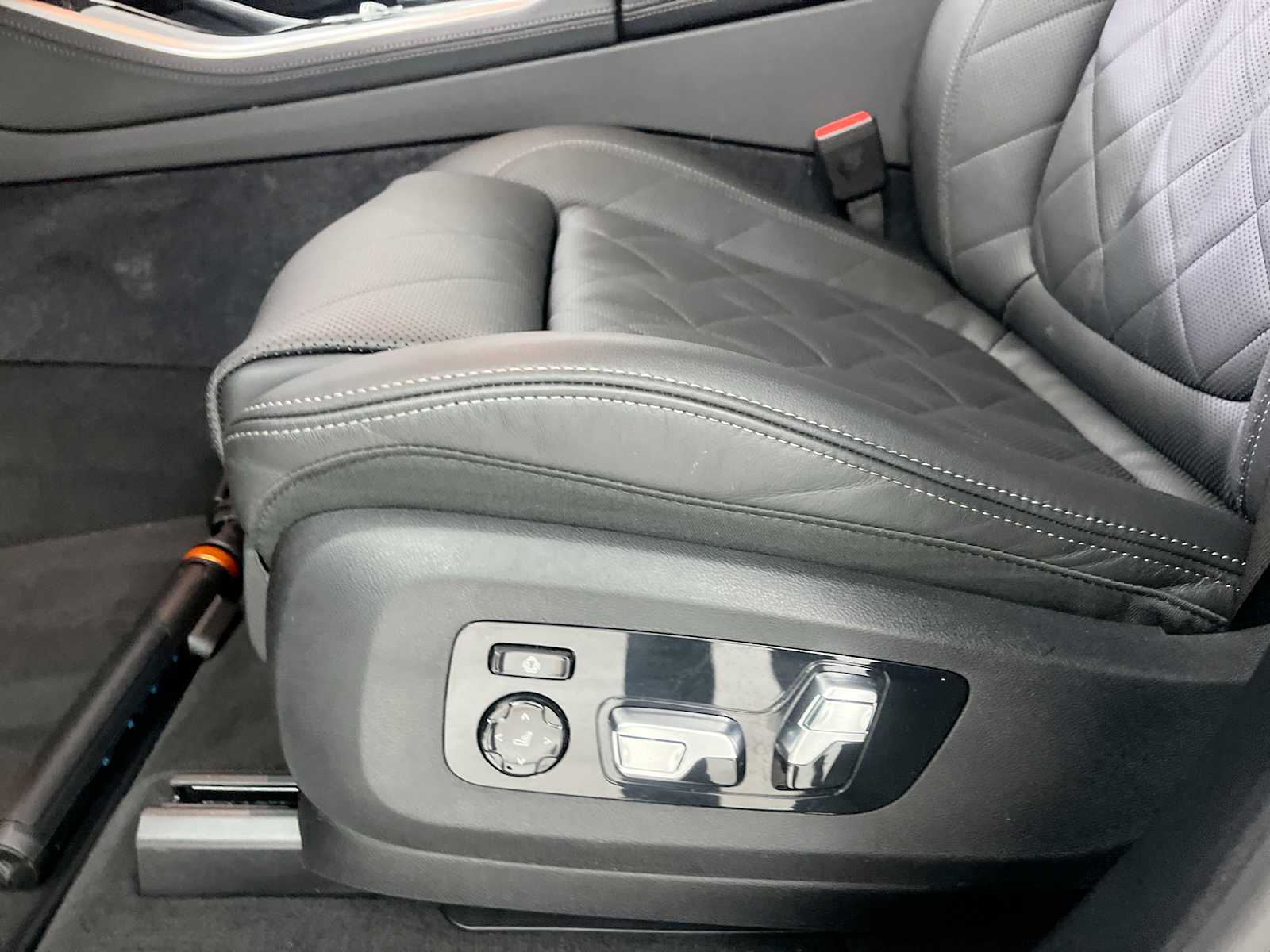 Thumbnail: 2026 BMW X5 - 14