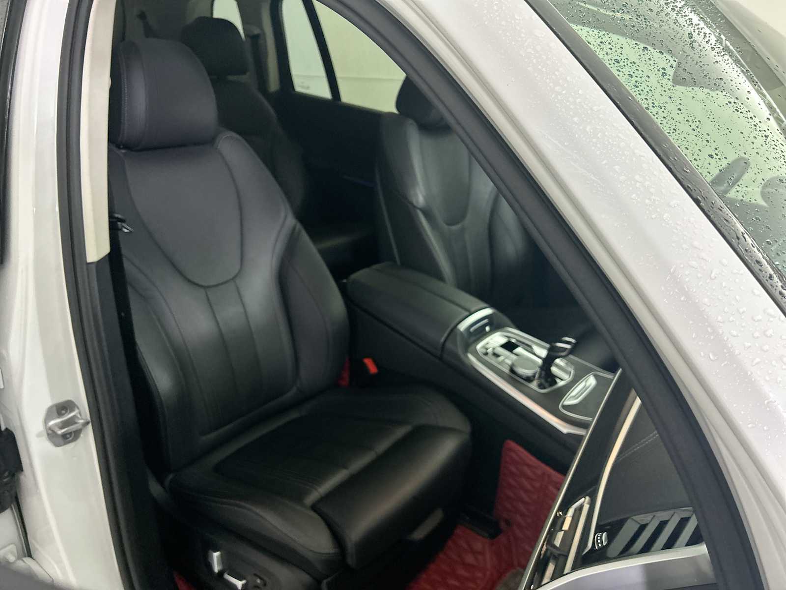 Thumbnail: 2021 BMW X7 - 27