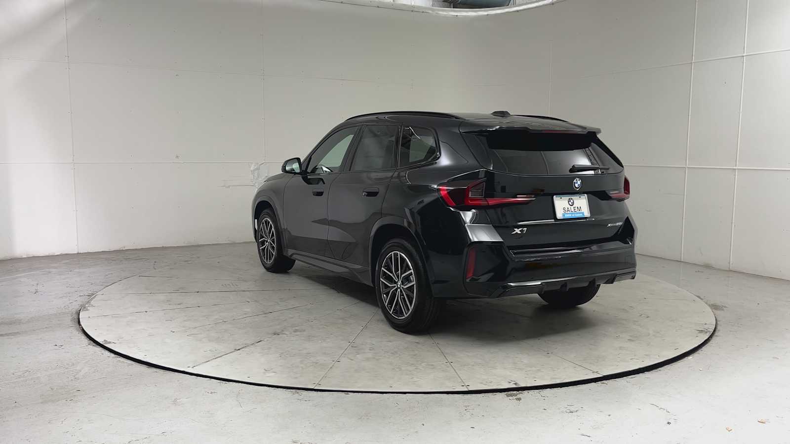 Thumbnail: 2026 BMW X1 - 3