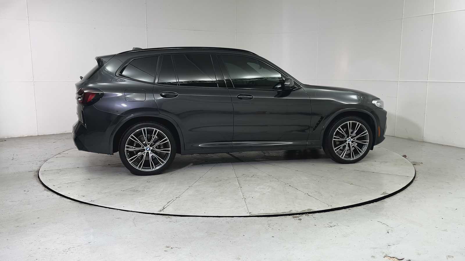 Thumbnail: 2023 BMW X3 - 9
