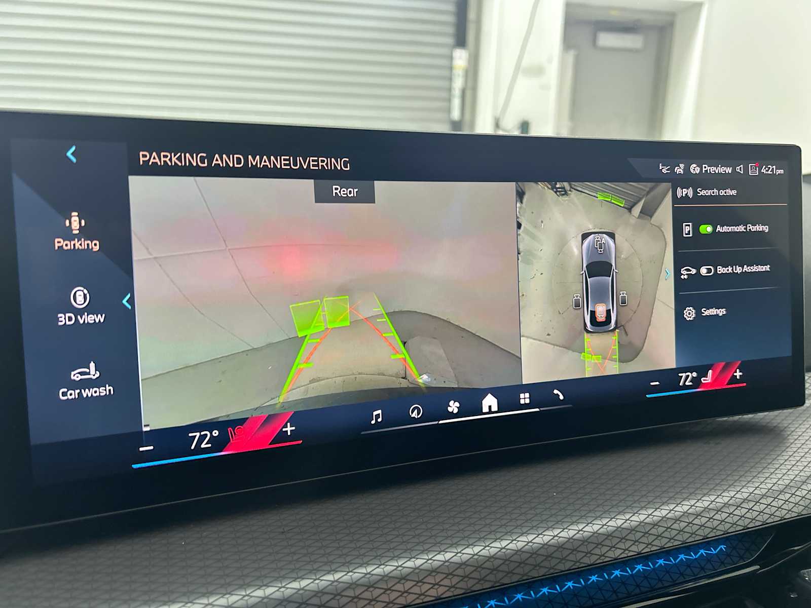 Thumbnail: 2025 BMW i4 - 24