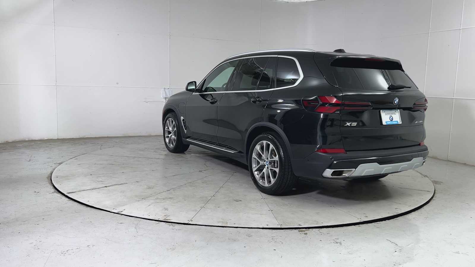 Thumbnail: 2025 BMW X5 - 3