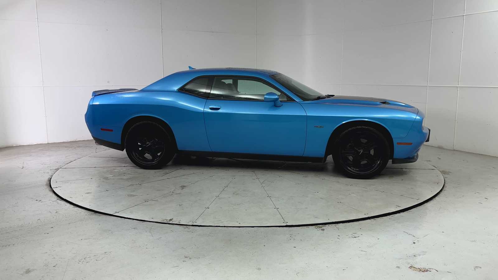Thumbnail: 2015 Dodge Challenger - 5