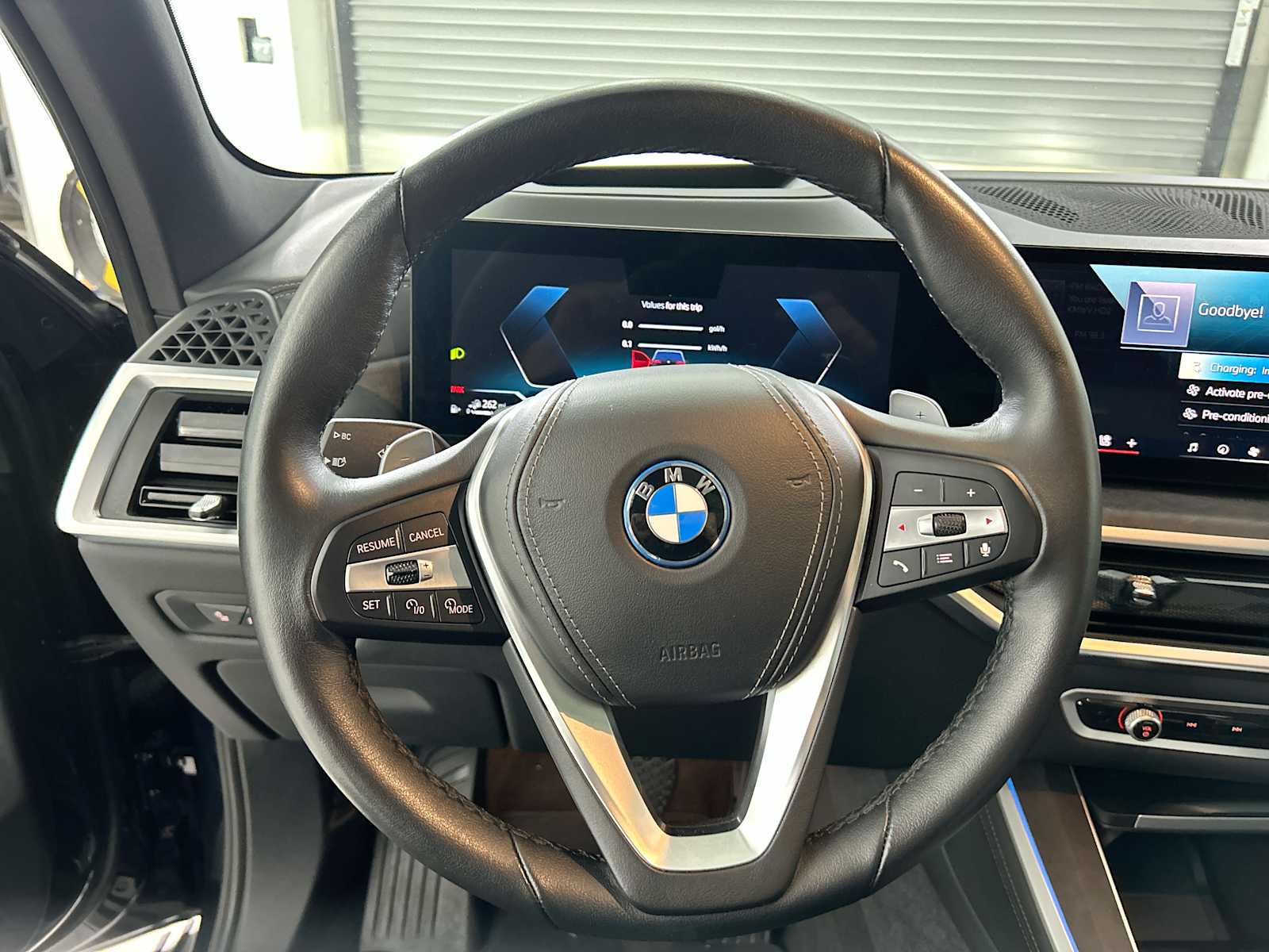 Thumbnail: 2025 BMW X5 - 11