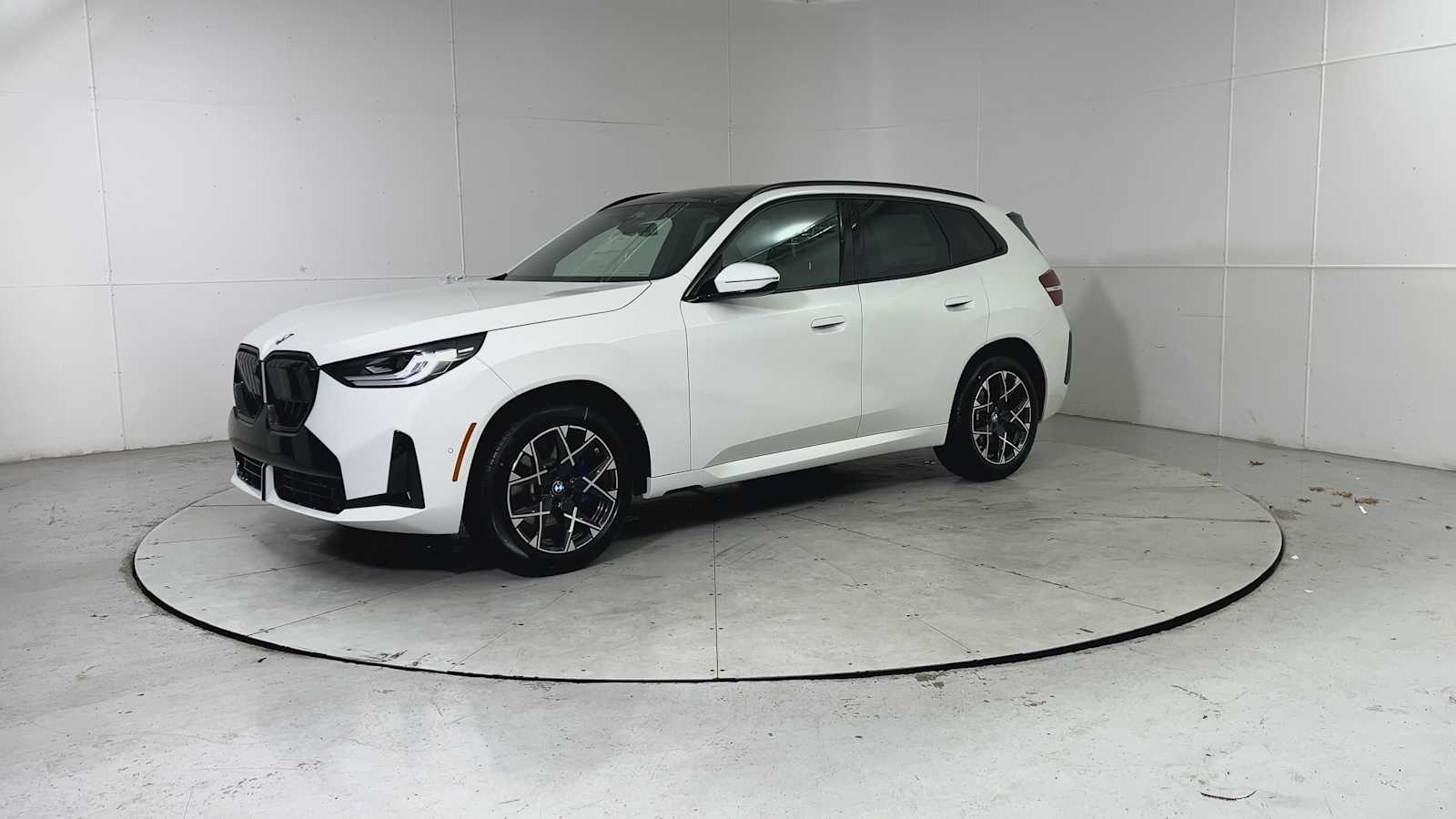 Thumbnail: 2026 BMW X3 - 6