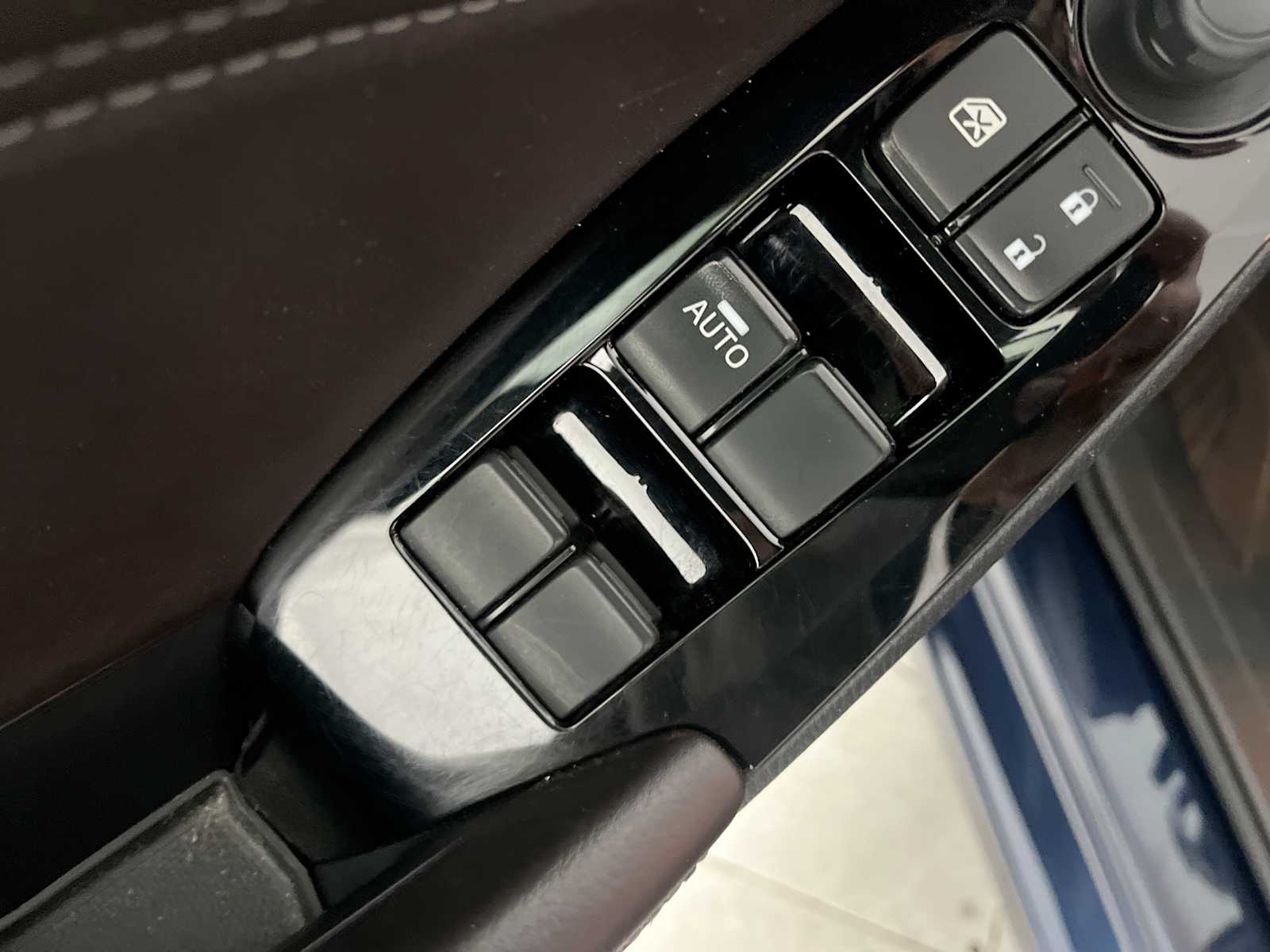 Thumbnail: 2018 Mazda Mazda3 - 15