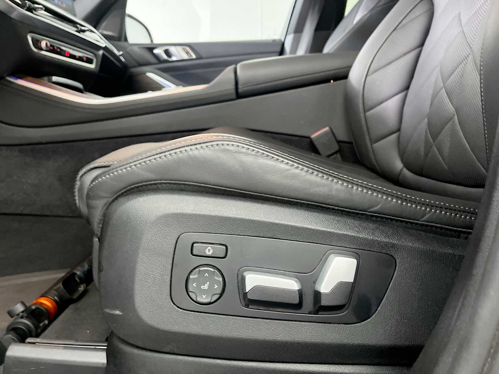 Thumbnail: 2024 BMW X5 - 14