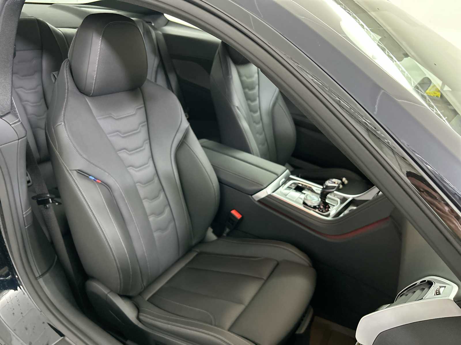 Thumbnail: 2026 BMW 8 Series - 25