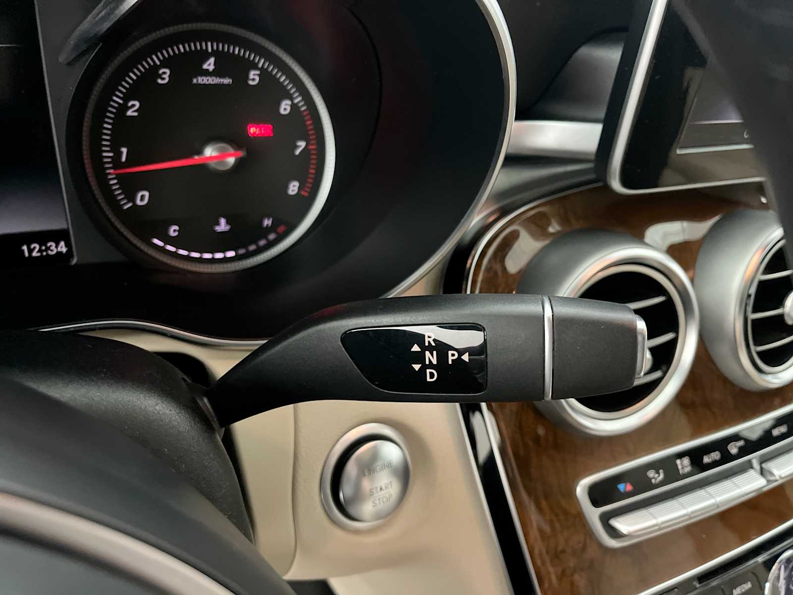 Thumbnail: 2018 Mercedes-Benz C-Class - 27